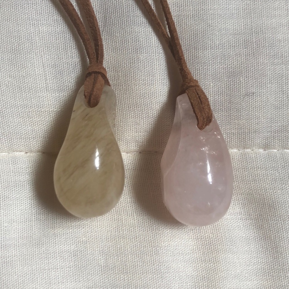 Worry Stone Necklaces - Picture 3 of 3